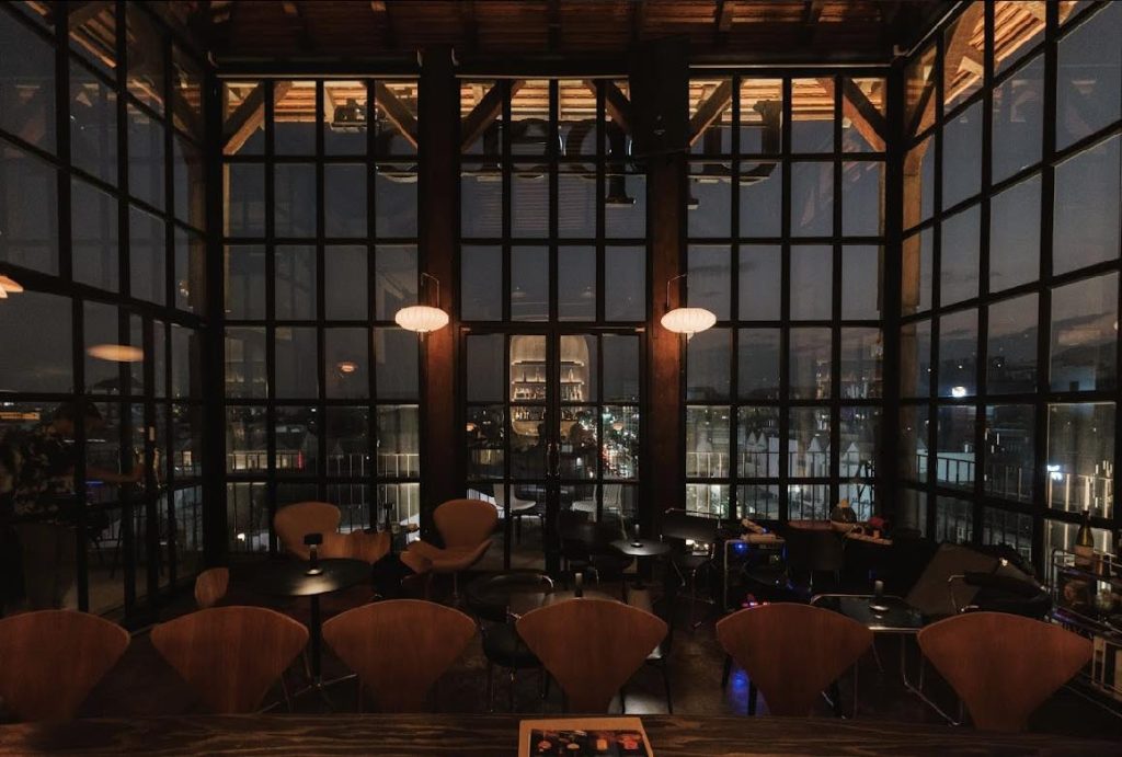  Upper 5th Rooftop Bar